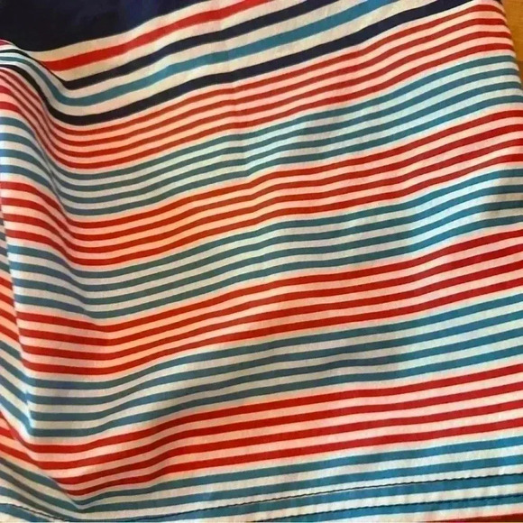 Vineyard Vines board shorts size 28 - Picture 7 of 9